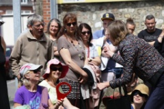 Attentifs Ensemble 35 * 5616 x 3744 * (6.73MB)